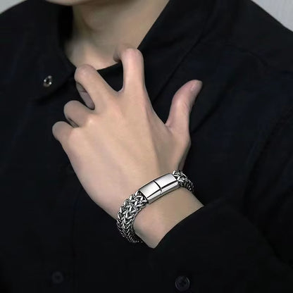 High-End Domineering Black and White Solid Color Men\\'S Stainless Steel Braided Sports and Leisure Bracelet